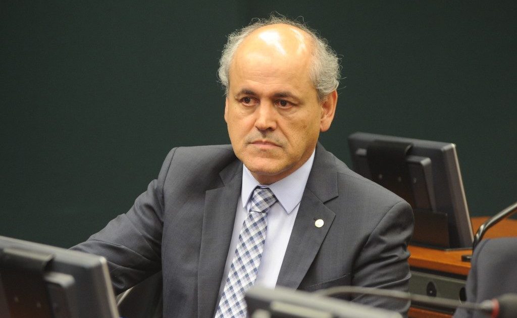 Gustavo Fruet quer saber do novo ministro o que há de concreto em plano de vacinação