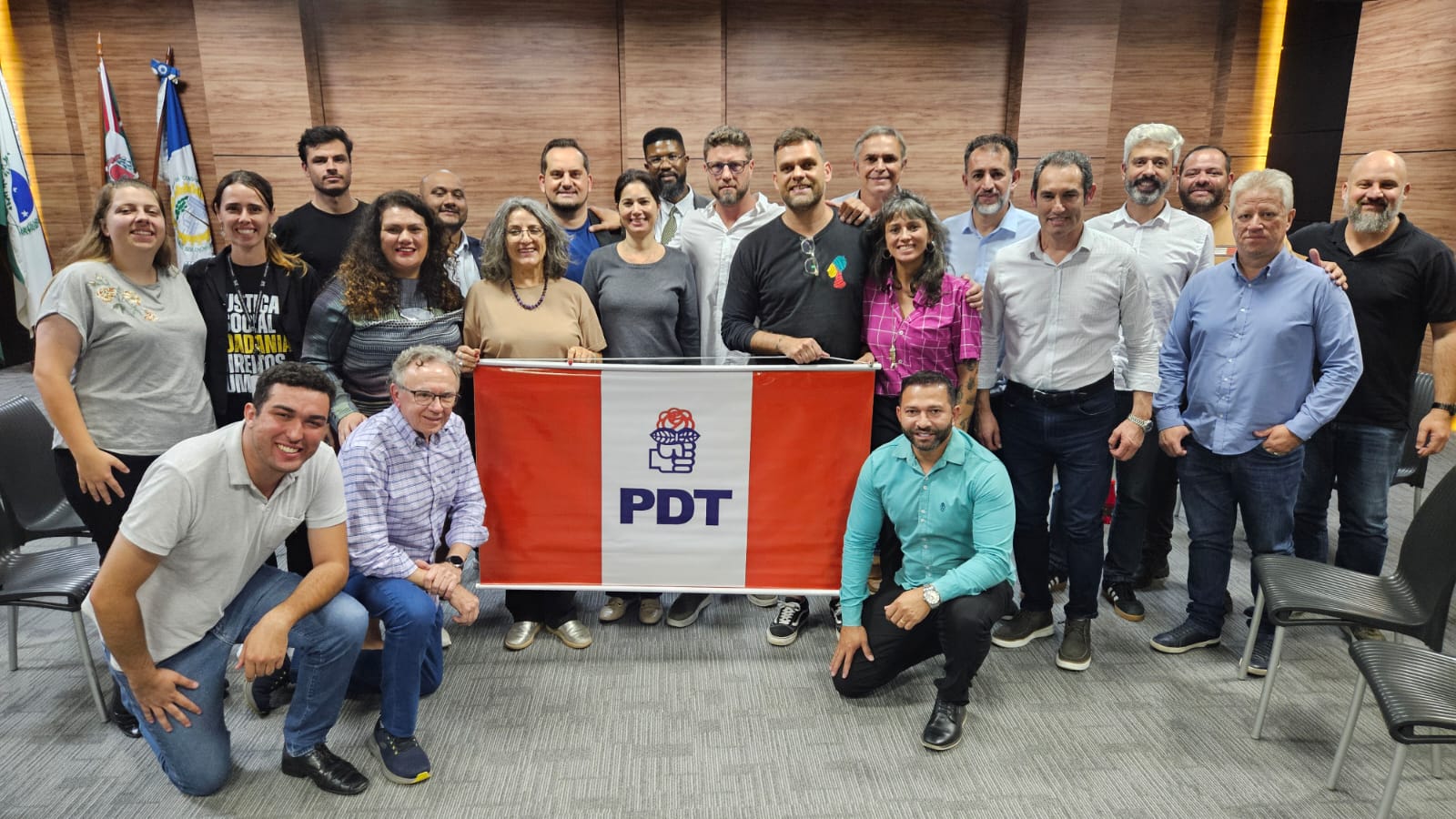 Deputado Requião Filho é recebido pelo PDT Paraná em reunião da Executiva Estadual