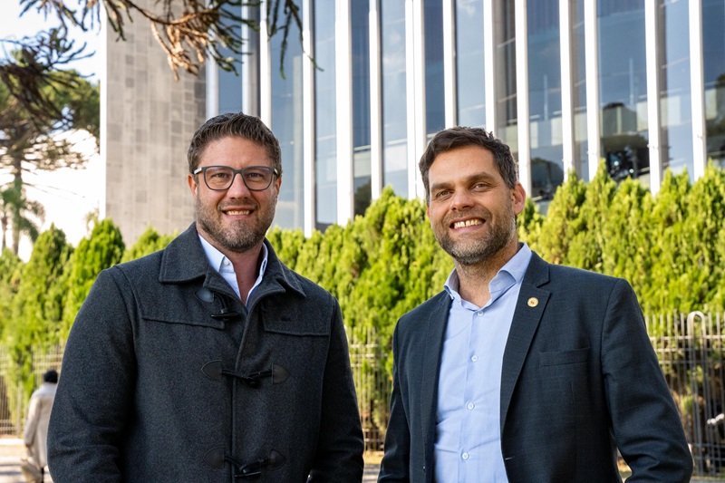 A Missão Necessária: Goura, Requião e o PDT do Paraná