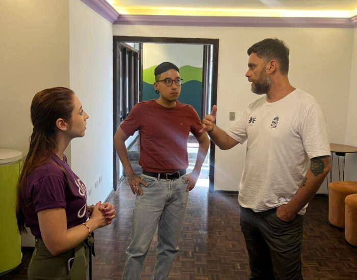 Goura visita ONG Junta Mais e ressalta a importância do atendimento a crianças e adolescentes em situação de vulnerabilidade