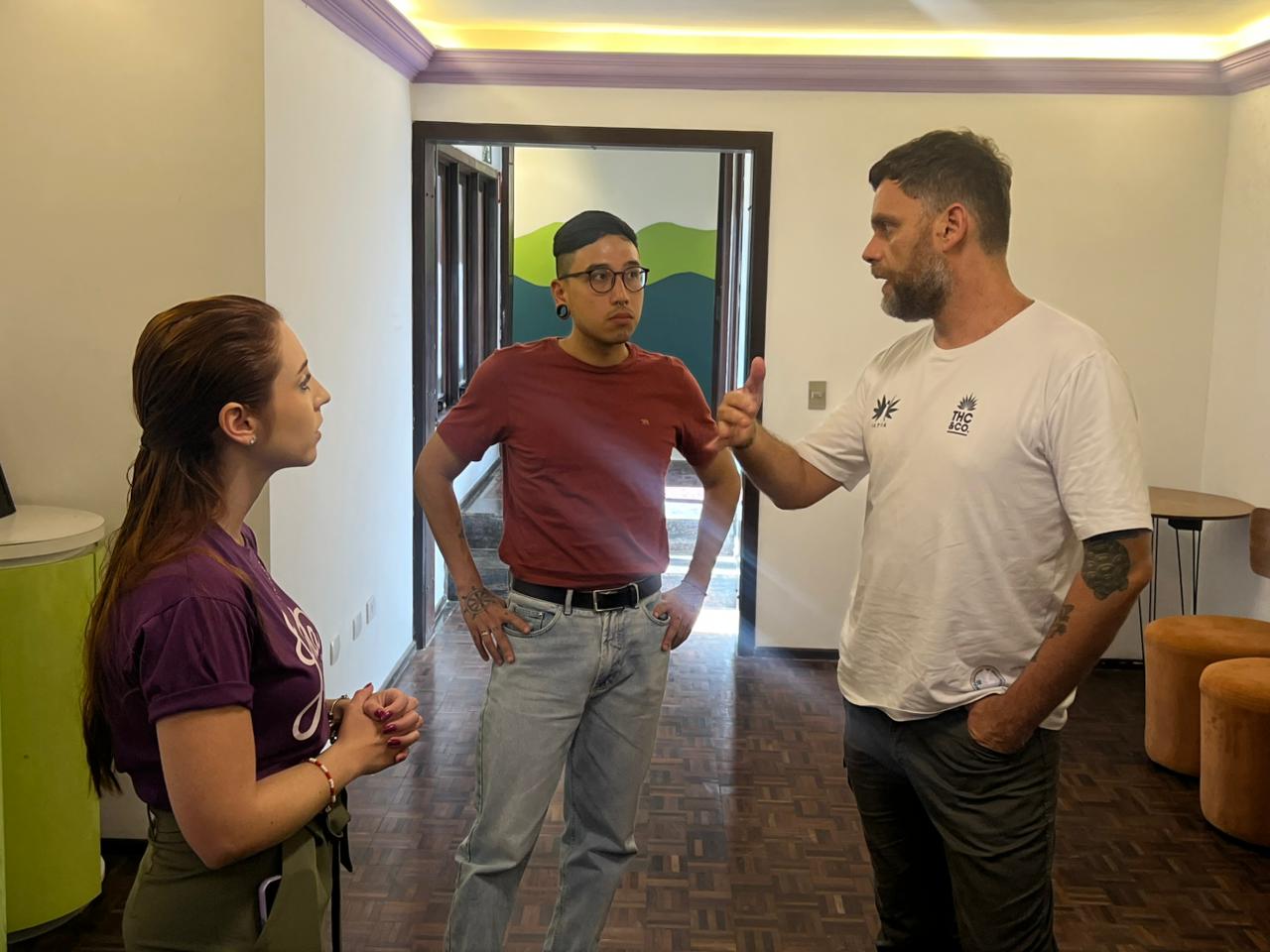 Goura visita ONG Junta Mais e ressalta a importância do atendimento a crianças e adolescentes em situação de vulnerabilidade